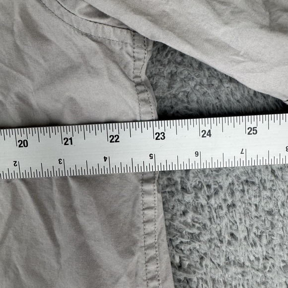 Timberland Shirt Men's Size Large Khaki Button-Up Long Sleeve Pockets Rugged Fit - Picture 6 of 10